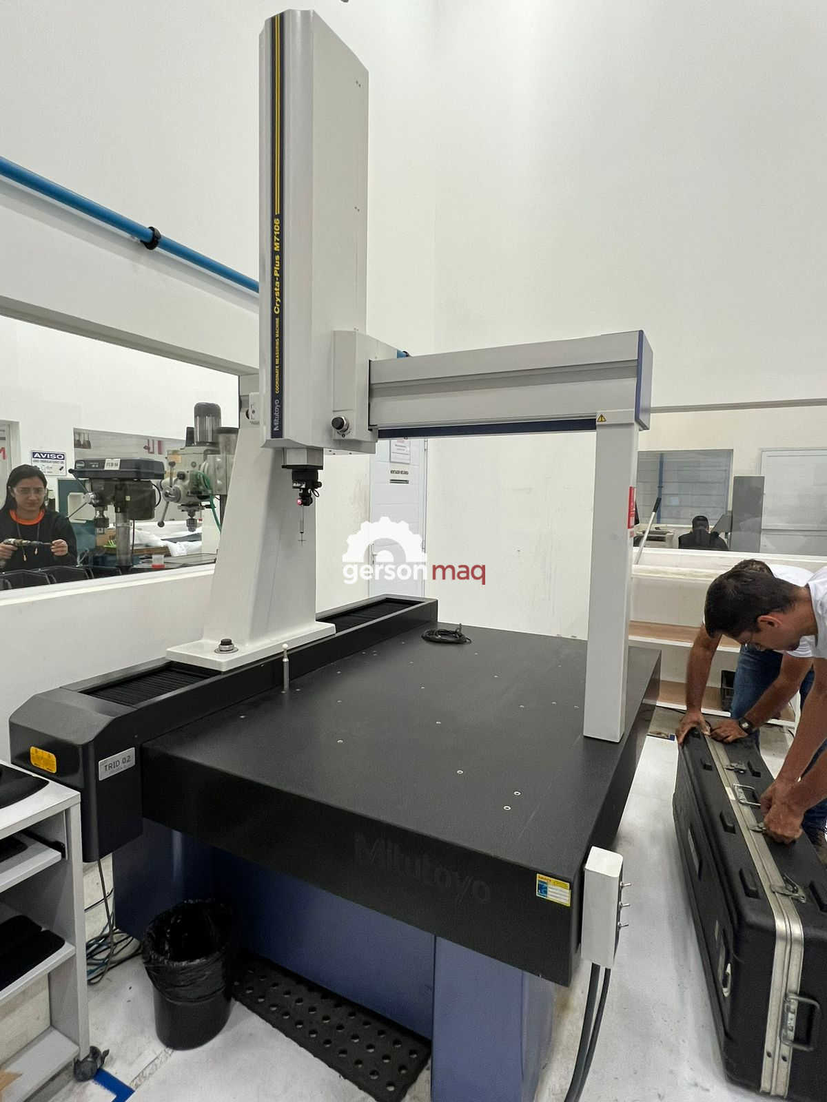 TRIDIMENSIONAL MARCA MITUTOYO CRYSTA PLUS M7106